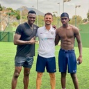 14 Carlos Kameni y Junior